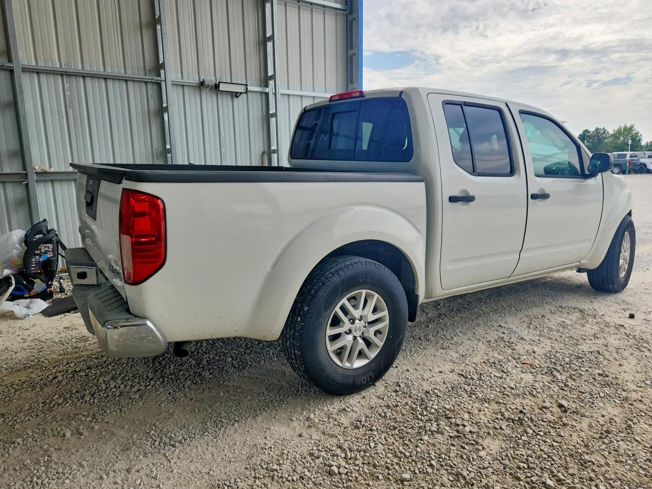 2017 Nissan Frontier SV