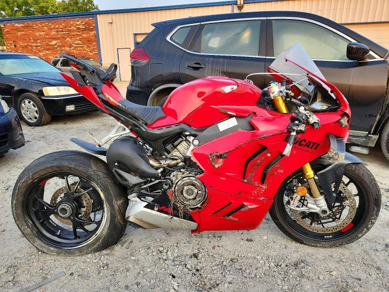 2024 Ducati Panigale V4S