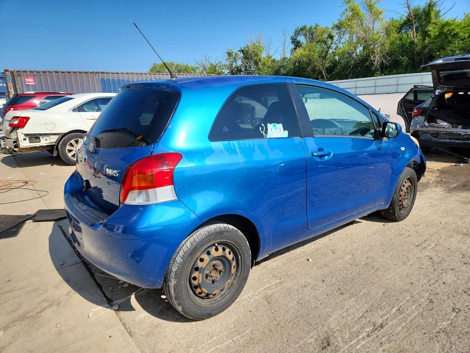 2009 Toyota Yaris Base