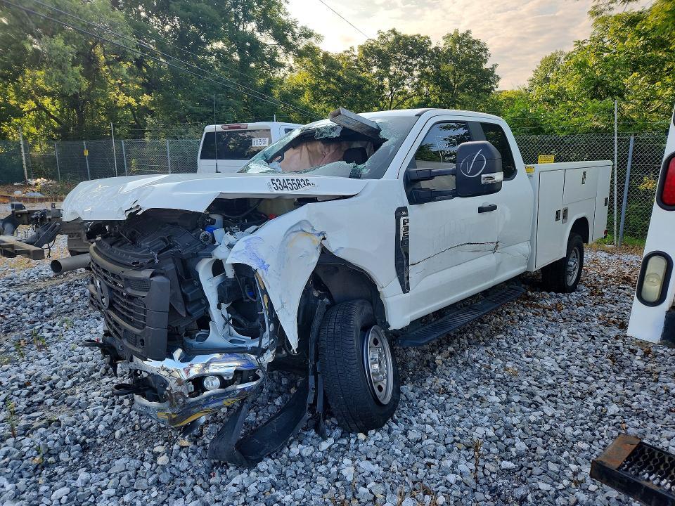 2023 Ford F350 Super Duty