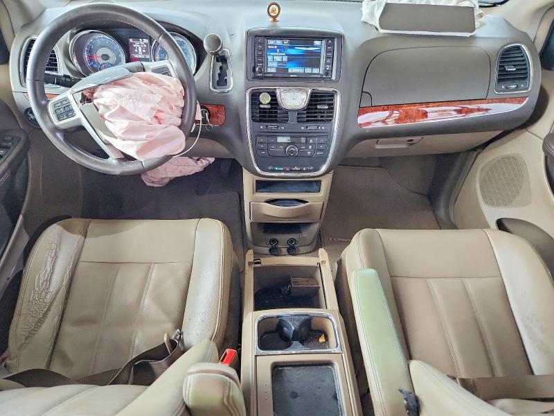 2014 Chrysler Town & Country Touring