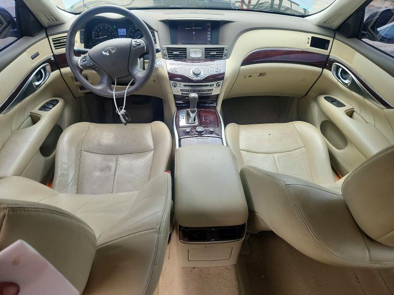 2017 Infiniti Q70 3.7