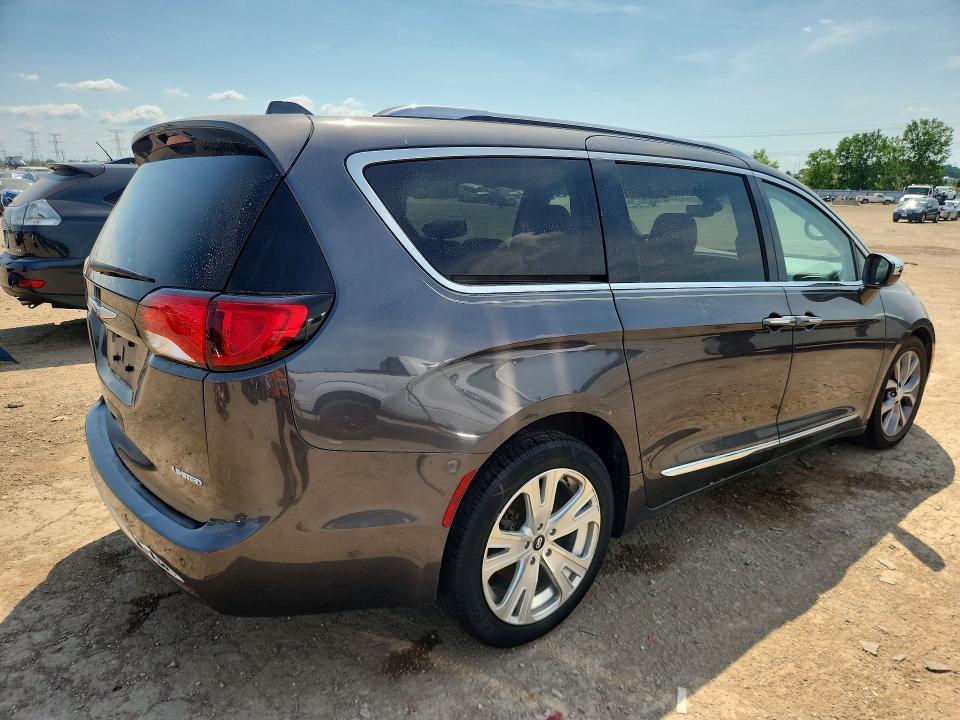 2018 Chrysler Pacifica Limited
