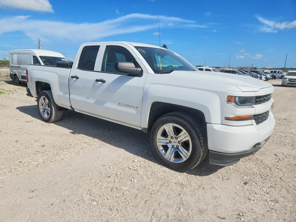 2018 Chevrolet Silverado C1500 Custom