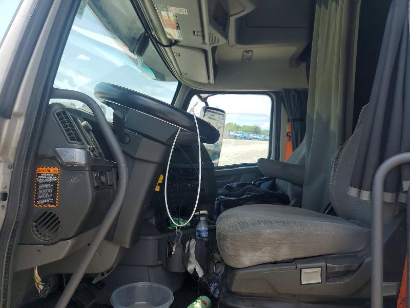 2020 Volvo VN VNL