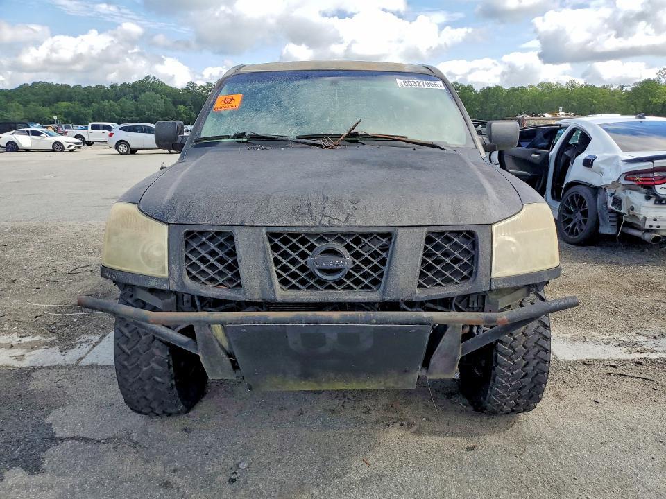 2005 Nissan Titan xe