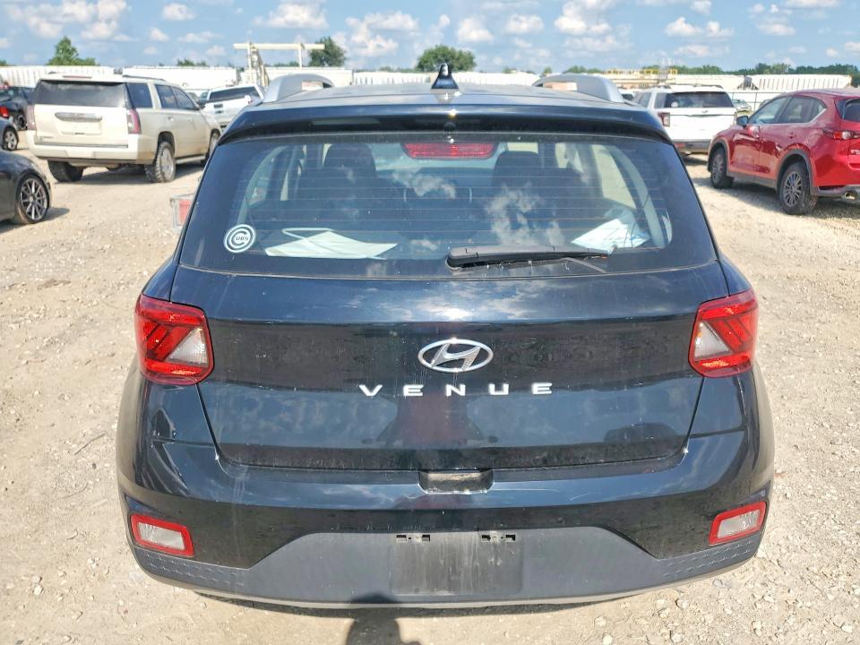 2022 Hyundai Venue sel