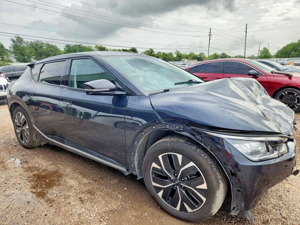 2024 KIA EV6 Wind