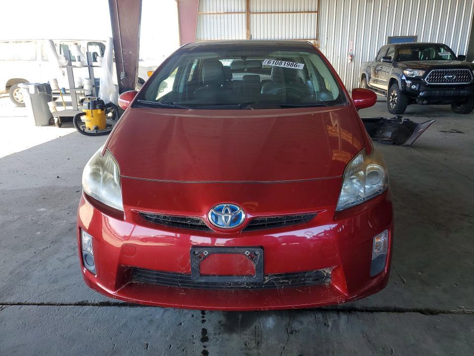 2010 Toyota Prius iii