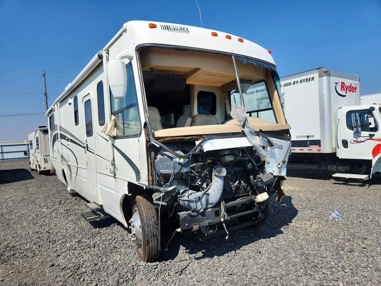 2004 Workhorse Custom Chassis Motorhome Chassis W22