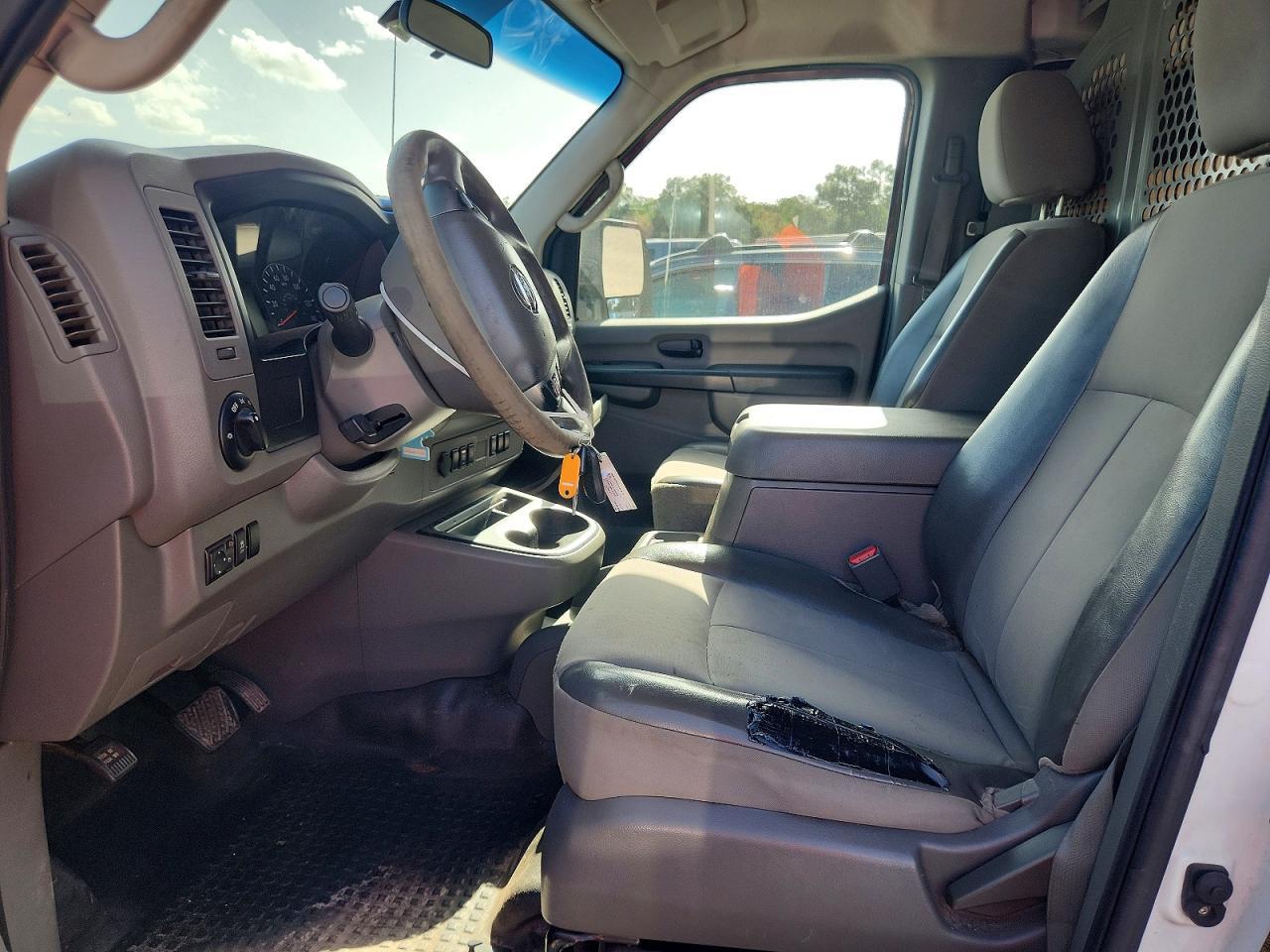 2014 Nissan NV 2500 HD S