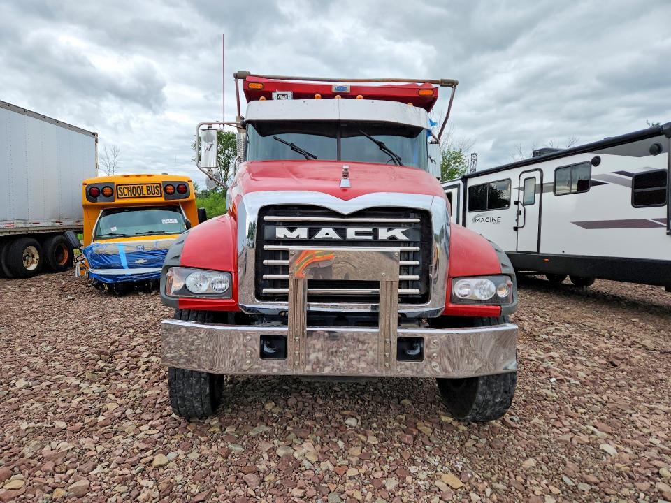 2018 Mack GU713 Dump Truck
