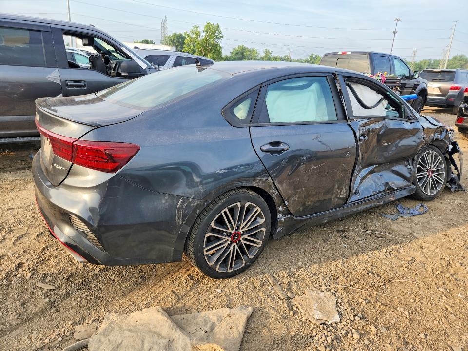 2023 KIA Forte gt