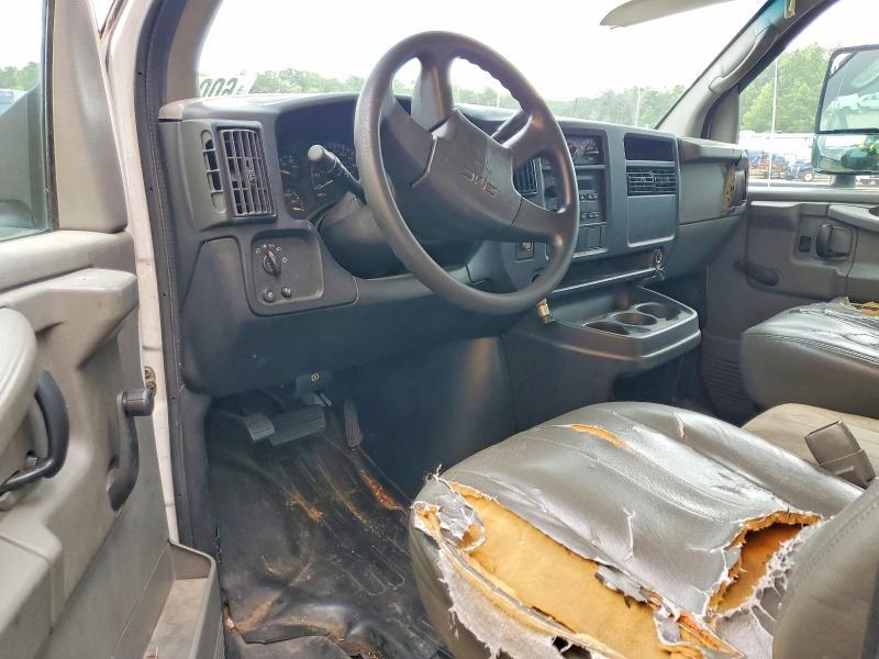 2005 GMC Savana Cutaway G3500