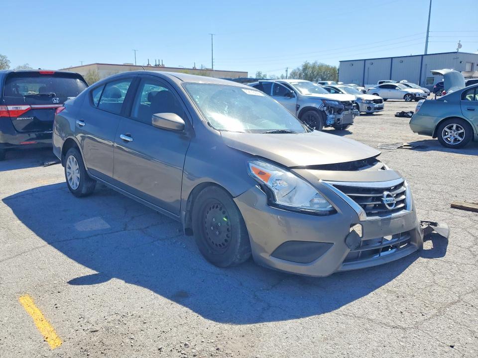 2015 Nissan Versa 1.6 sv