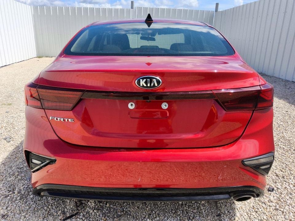 2021 KIA Forte lxs