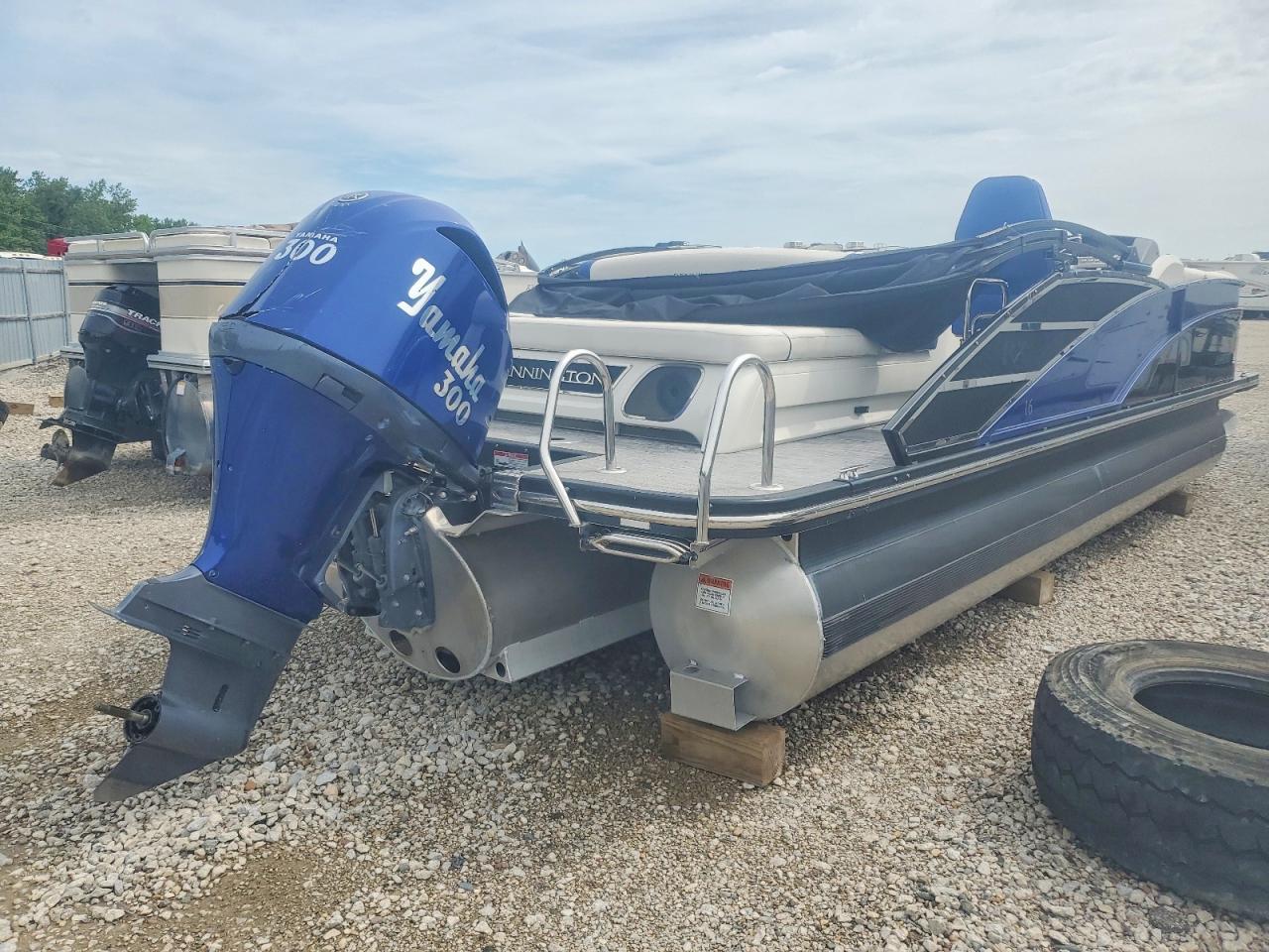 2020 Bennington Marine 23RXSB