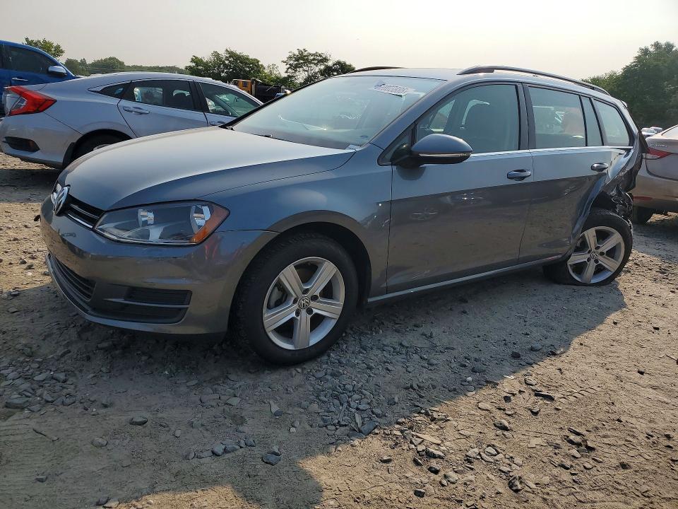 2015 Volkswagen Golf Sportwagen tdi s