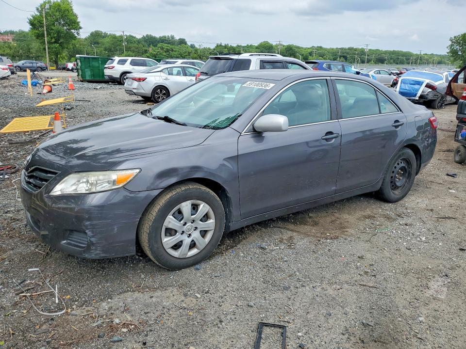 2011 Toyota Camry le