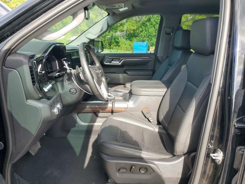 2025 GMC Sierra C1500 SLT