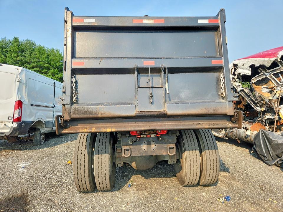 2003 Sterling 2003 Sterling L9500 Dump Truck