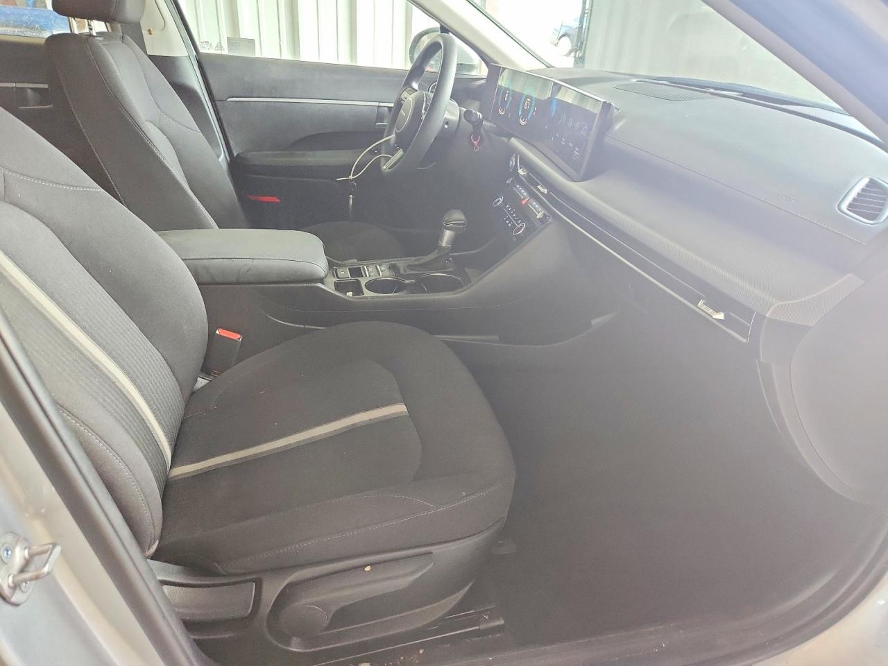 2025 Hyundai Sonata se