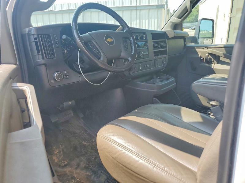 2020 Chevrolet Express BOX Truck