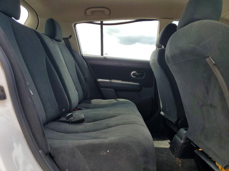 2012 Nissan Versa 1.8 s
