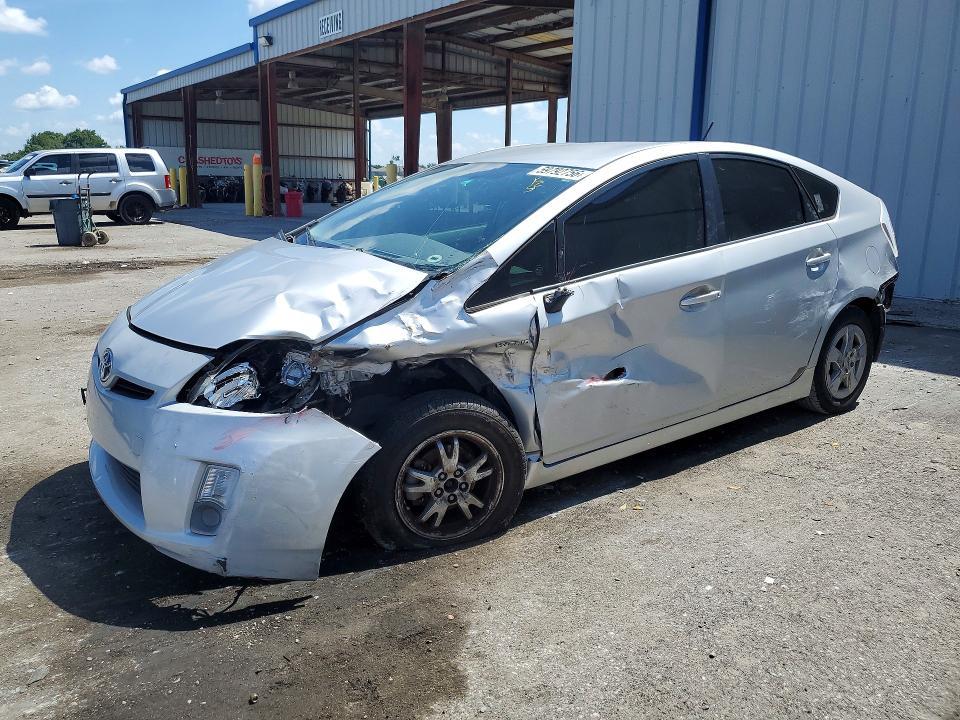 2010 Toyota Prius iii