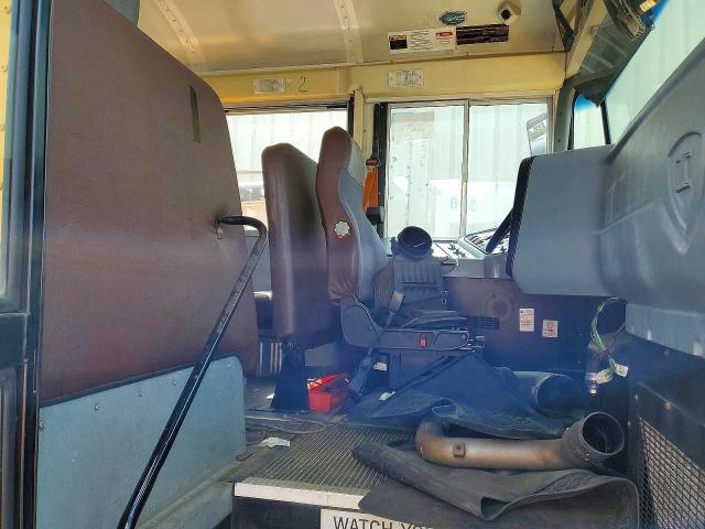 2013 Ic Corporation 3000 ce
