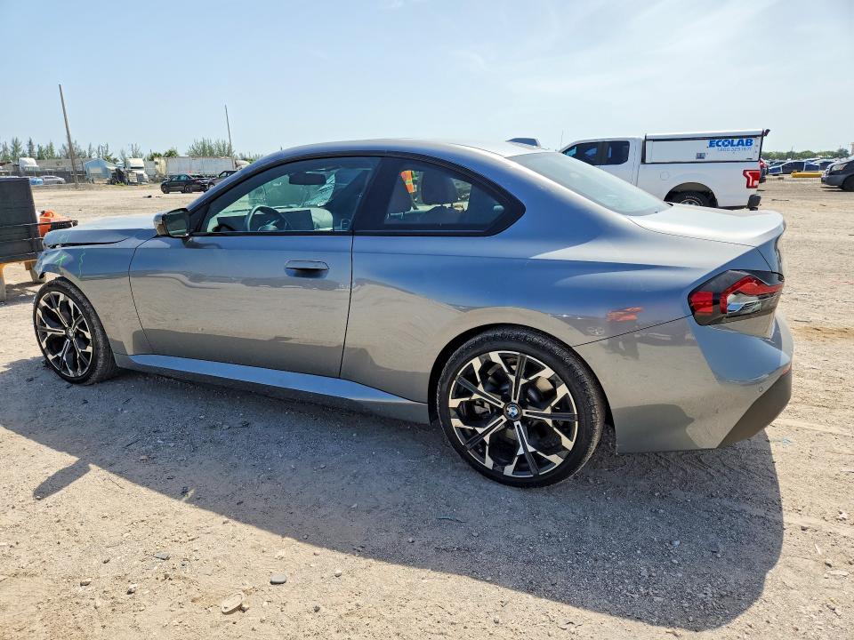 2025 BMW 230i