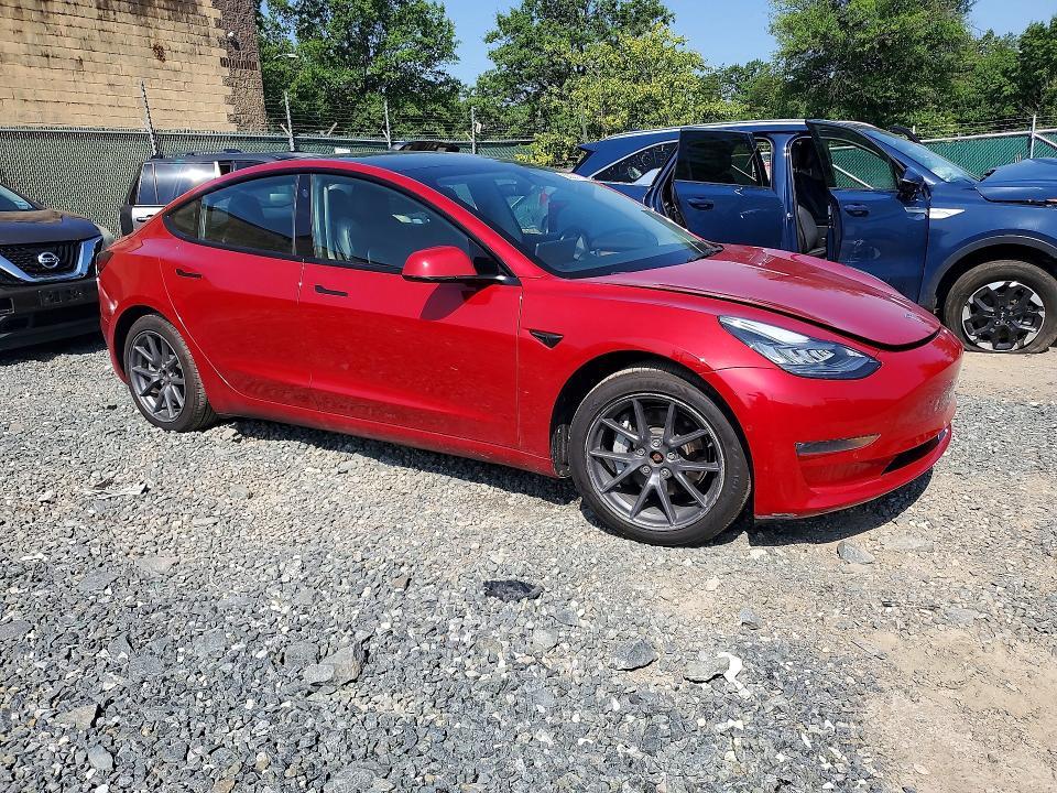 2022 Tesla 3