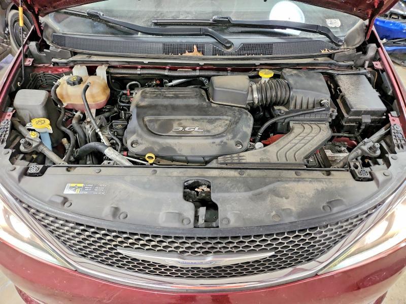 2017 Chrysler Pacifica Touring l