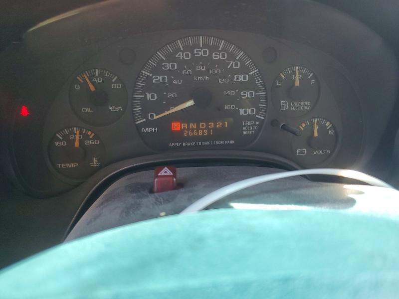 2002 Chevrolet Express Delivery Truck
