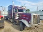 2001 Peterbilt 379 Semi Truck