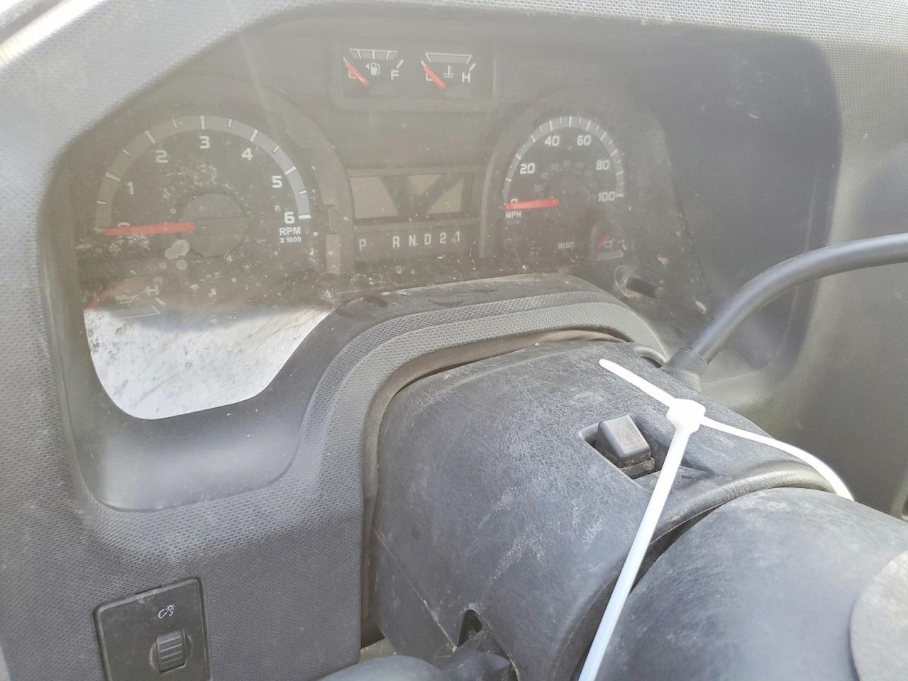 2010 Ford E350 BOX Truck