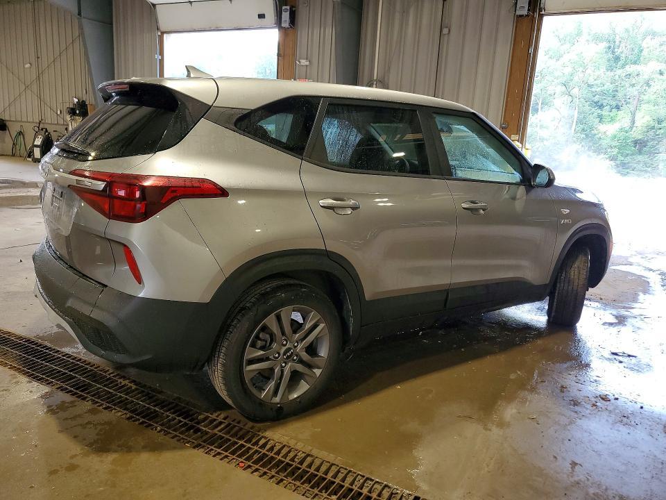 2023 KIA Seltos lx