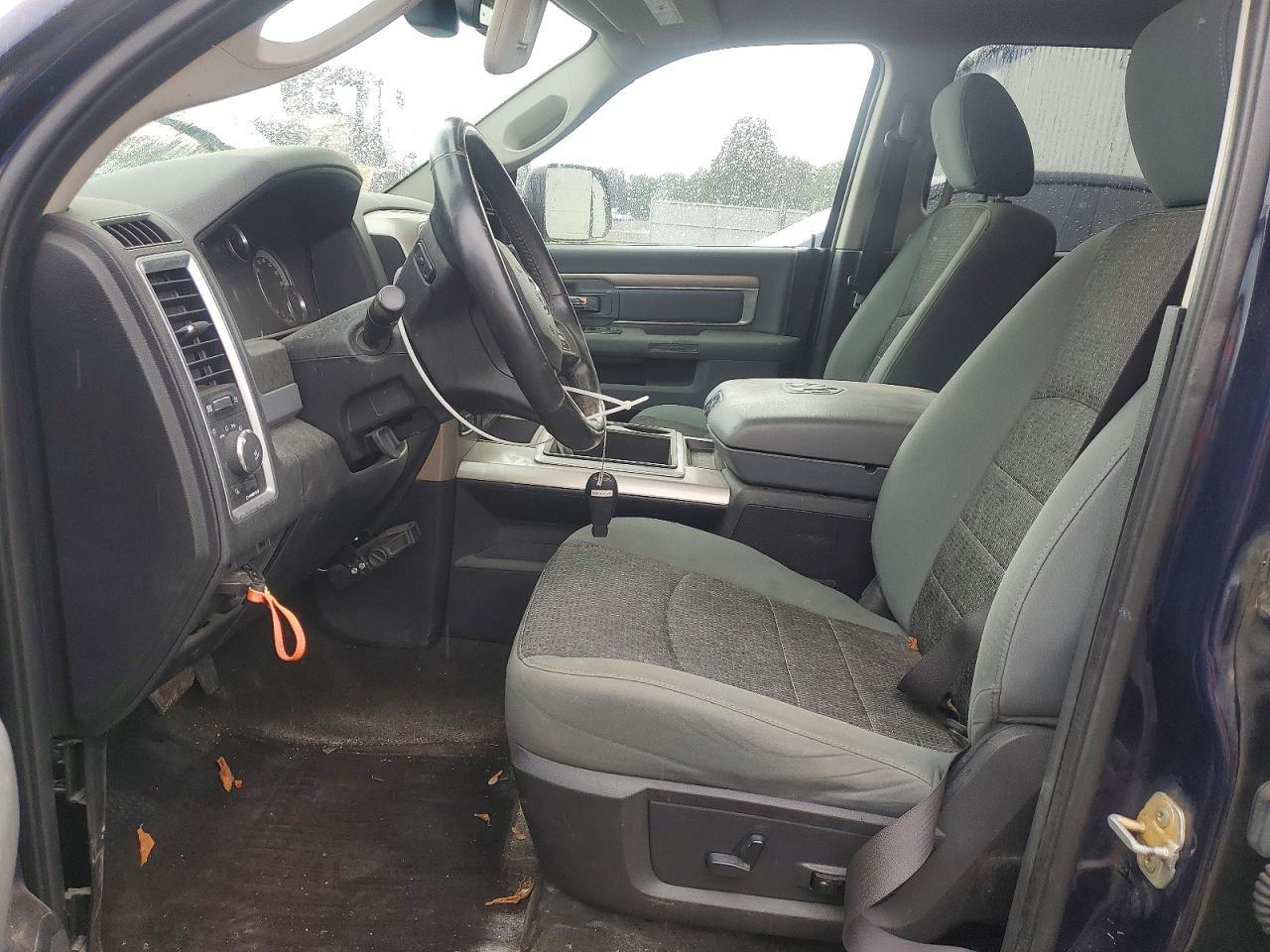 2015 Dodge RAM 1500 SLT