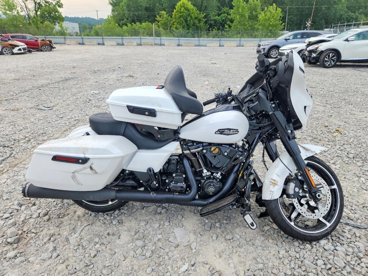 2025 Harley-Davidson Flhx