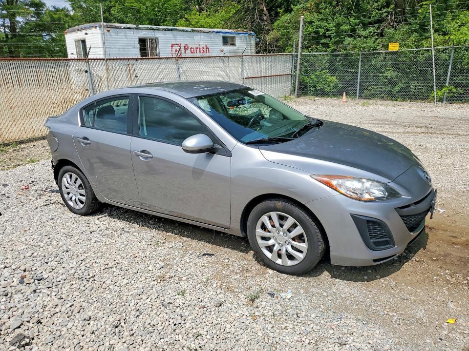 2011 Mazda 3 I