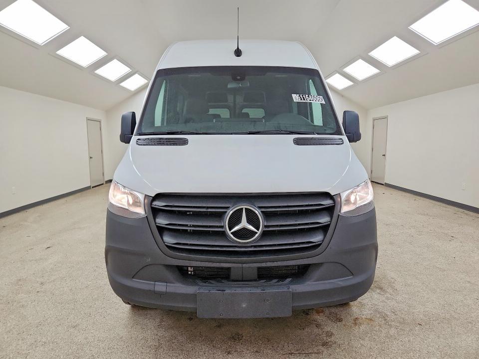 2024 Mercedes-Benz Sprinter 2500