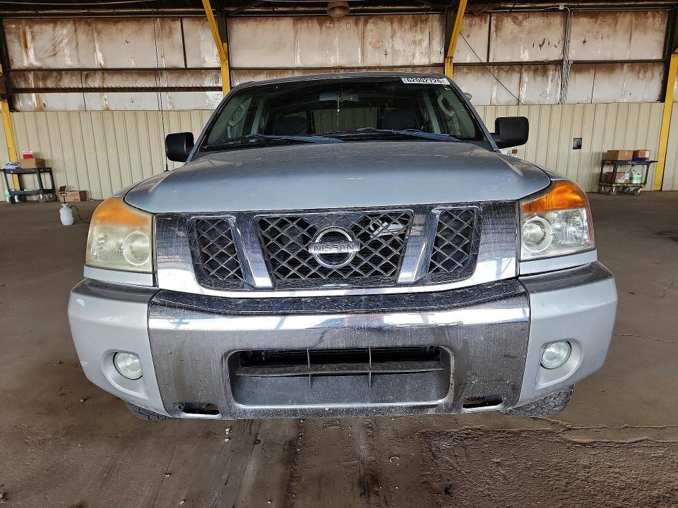 2010 Nissan Titan SE