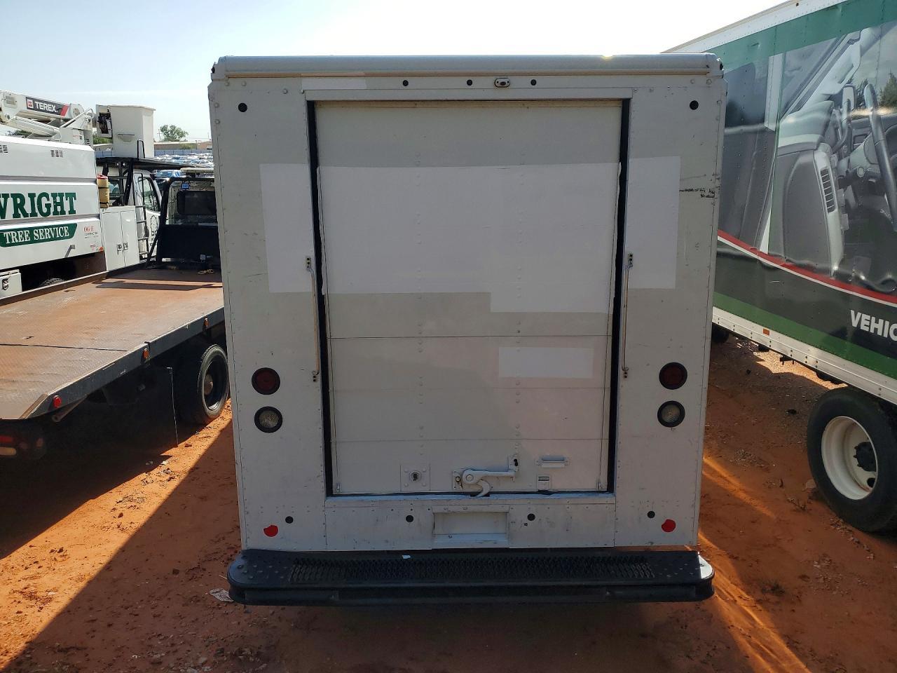 2021 Ford F59 Delivery Truck