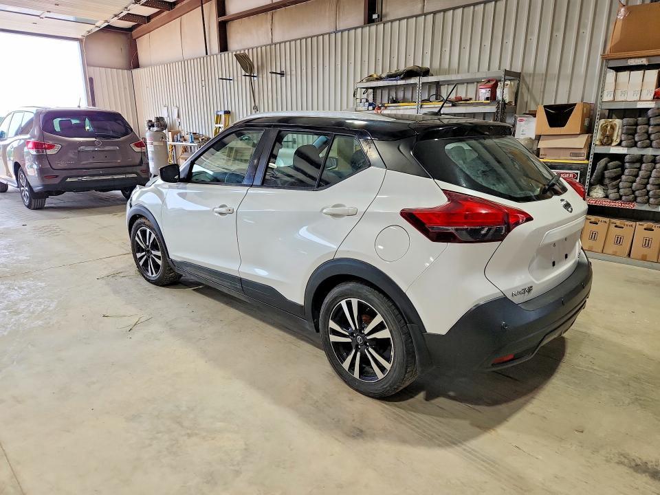 2020 Nissan Kicks sv