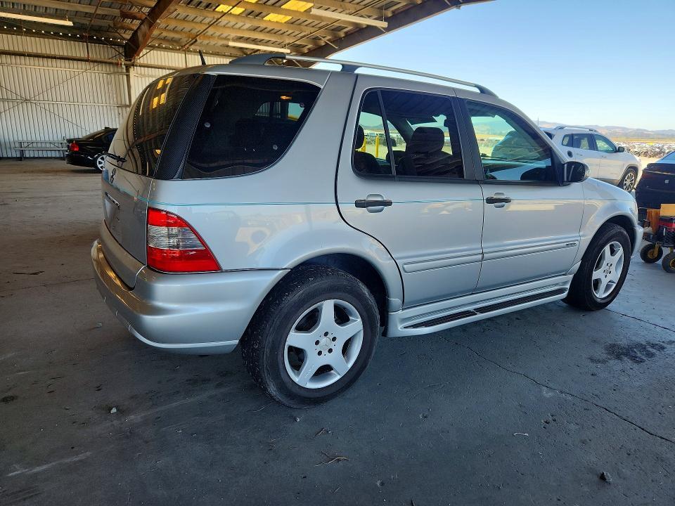 2005 Mercedes-Benz M Class Ml350 4D suv