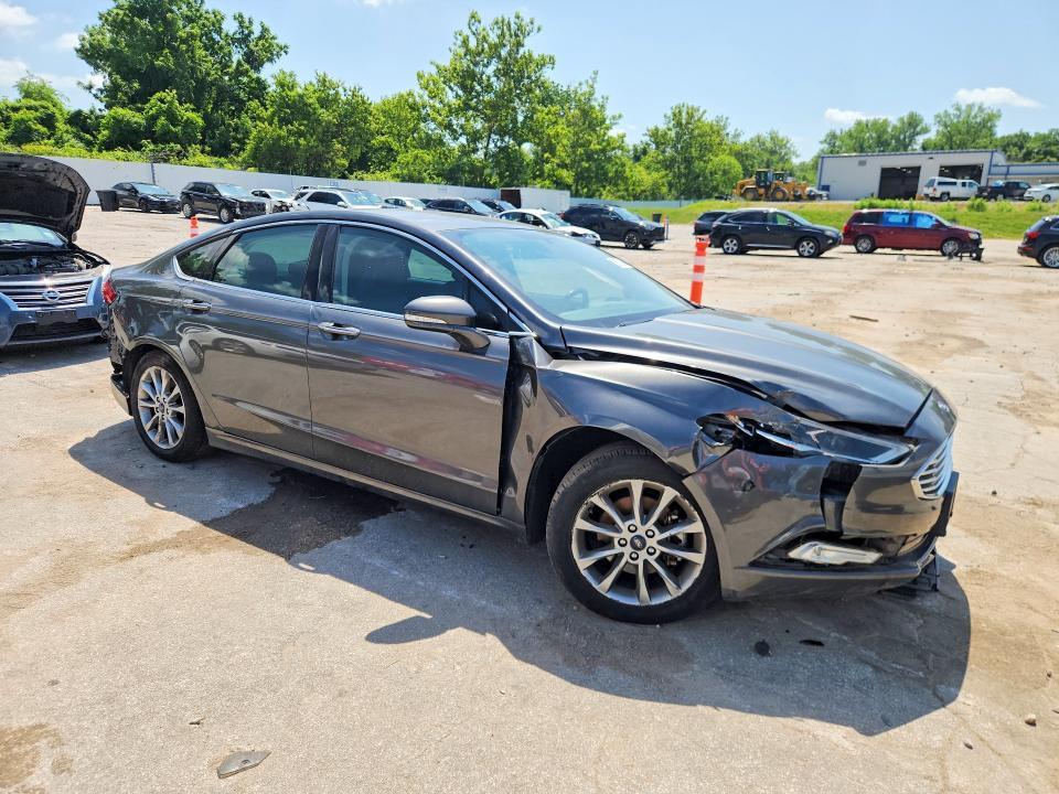 2017 Ford Fusion se