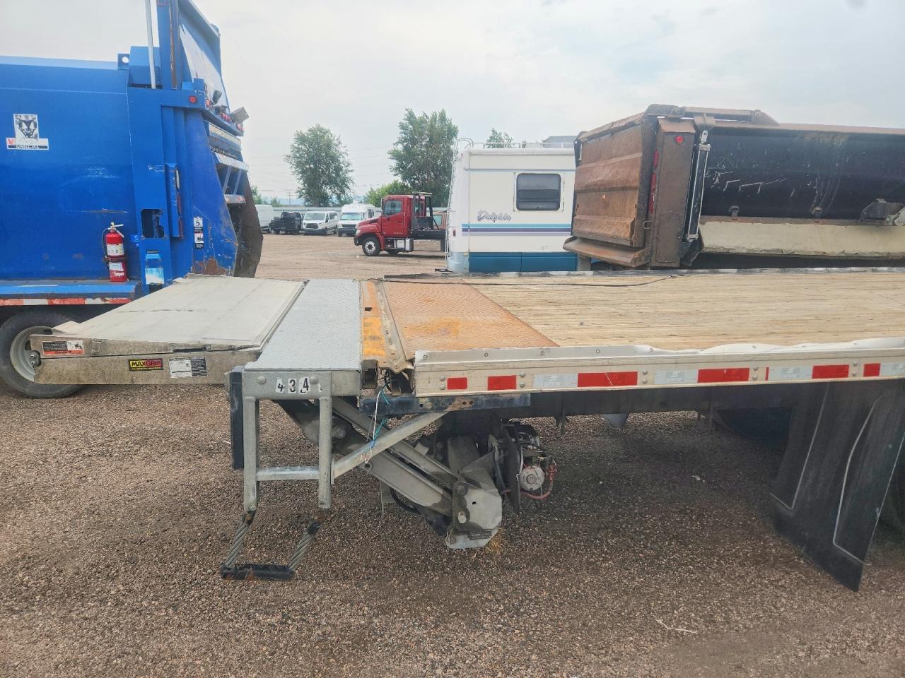 2020 International MV607 BOX Truck