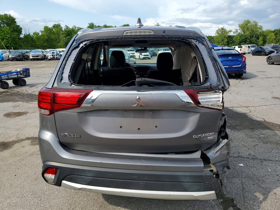 2018 Mitsubishi Outlander SE
