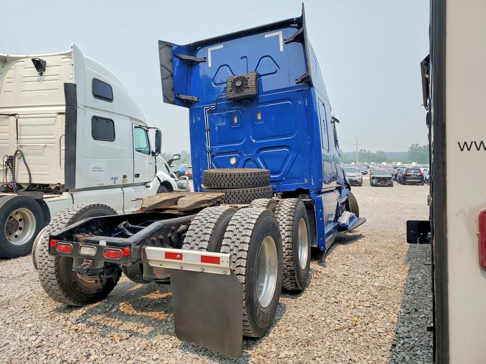 2024 Freightliner Cascadia 126 Semi Truck