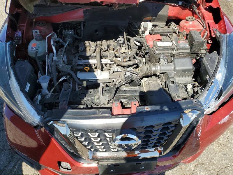 2020 Nissan Kicks sr